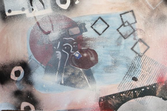 „Long Bridge of a Melody", 40 × 60 cm, Materialdruck und Mixed Media auf Büttenpapier, 2022 Collage mit einer fotografierenden Person, abstrakten Formen und Farbakzenten.